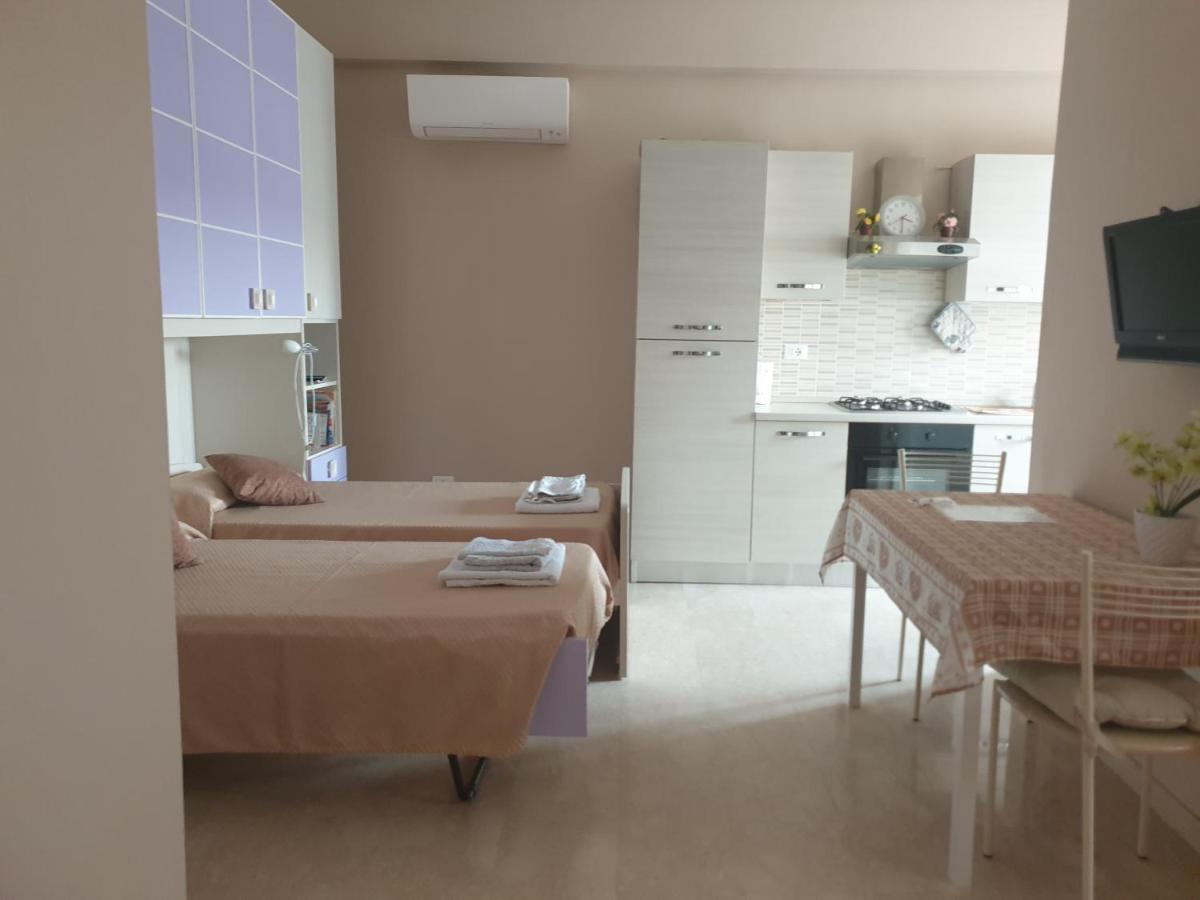A "Casa Inn-Centro" Monolocale คาตาเนีย ภายนอก รูปภาพ